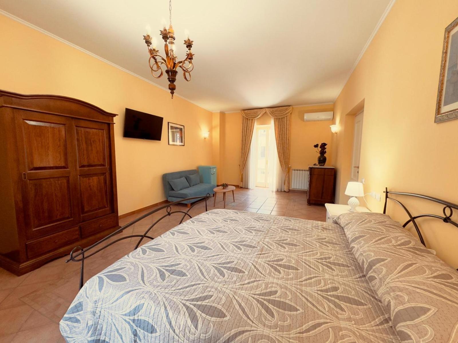 Casa Pepe - Fondi Vertice Rooms Luaran gambar