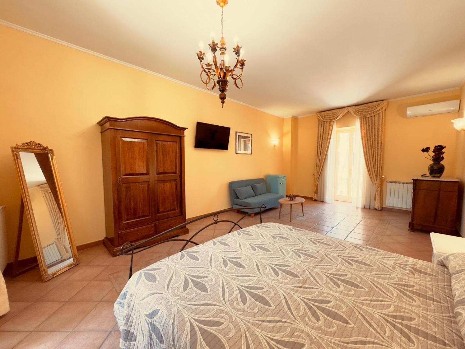 Casa Pepe - Fondi Vertice Rooms Luaran gambar