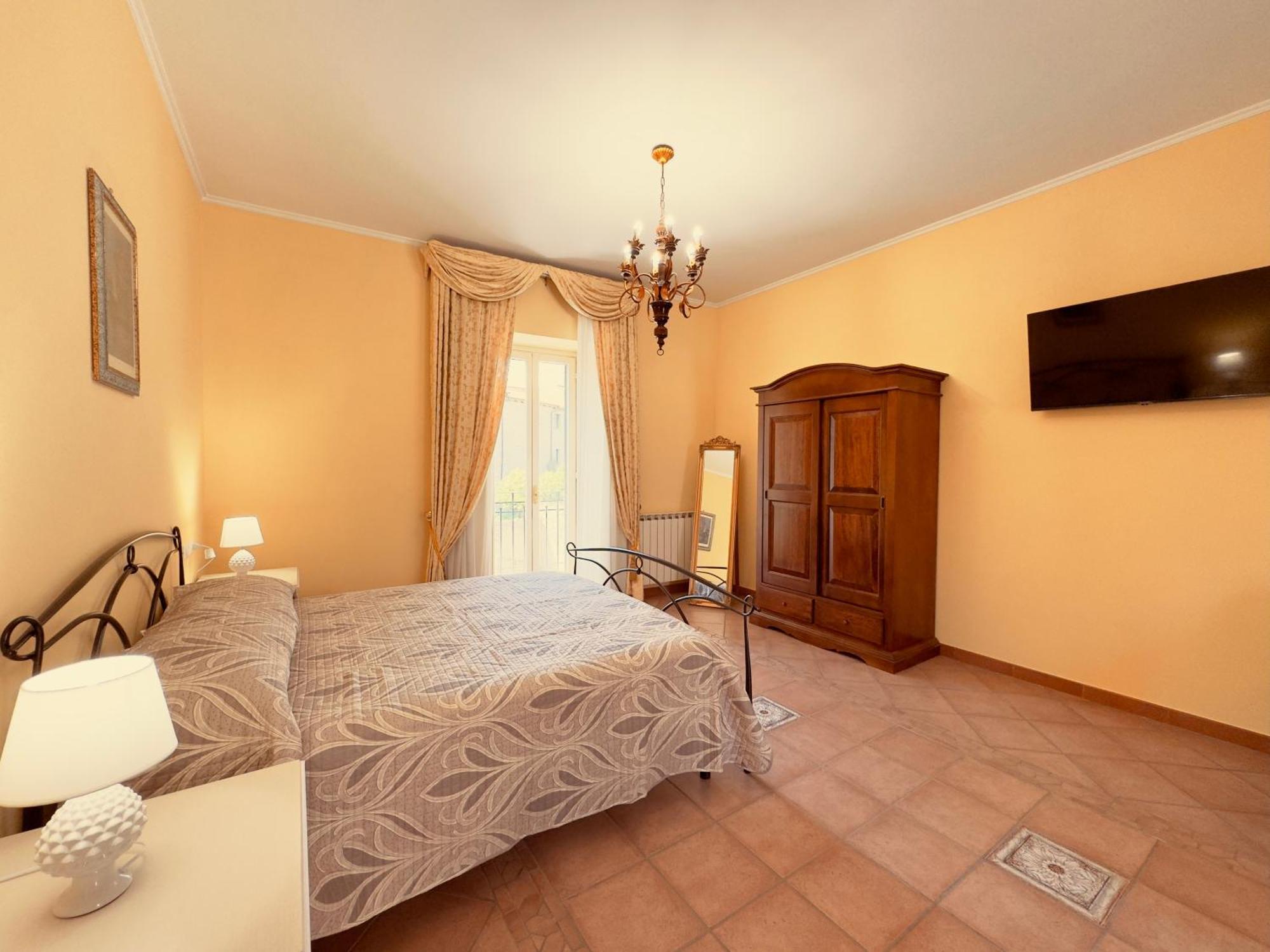 Casa Pepe - Fondi Vertice Rooms Luaran gambar
