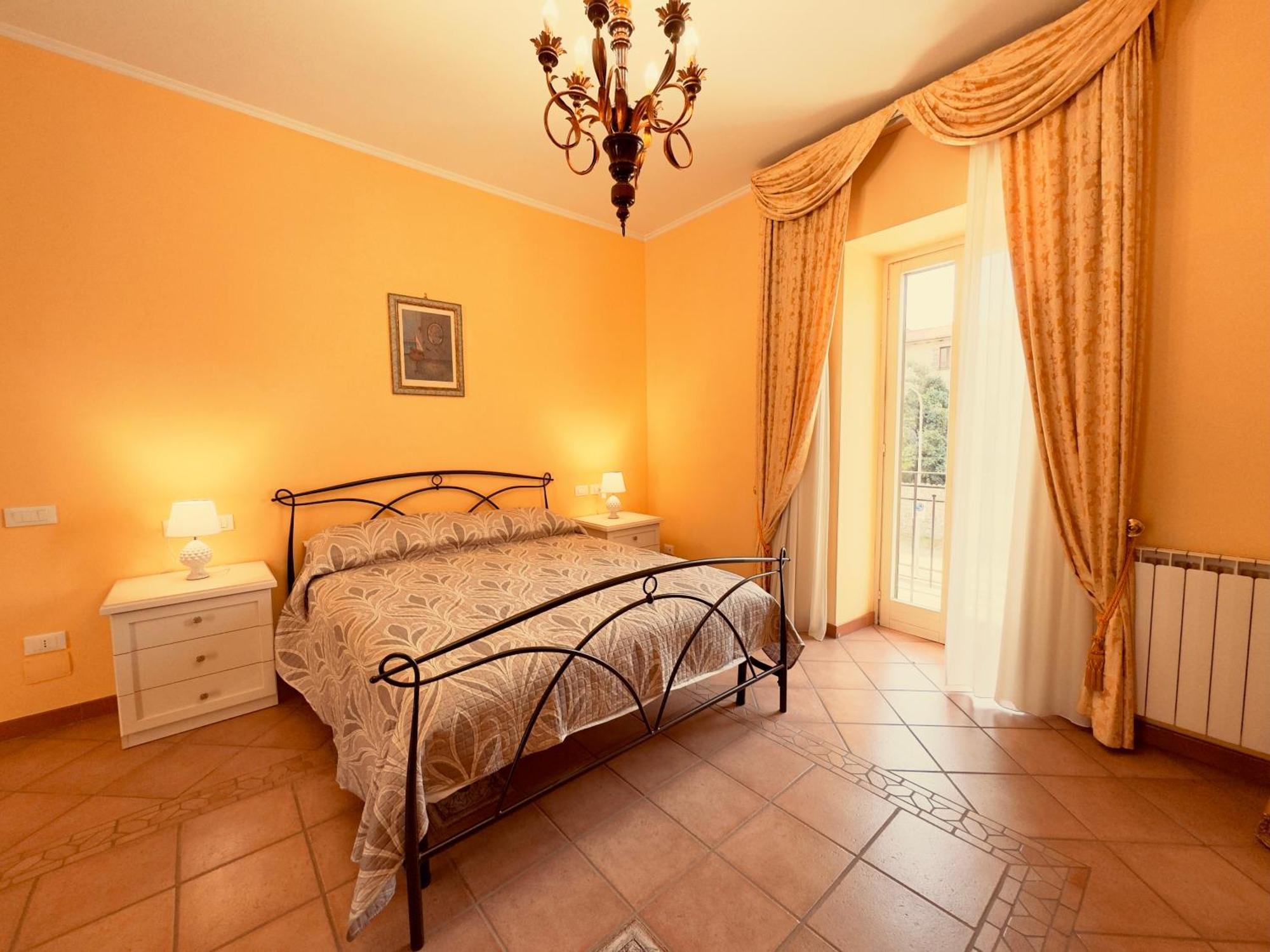 Casa Pepe - Fondi Vertice Rooms Luaran gambar