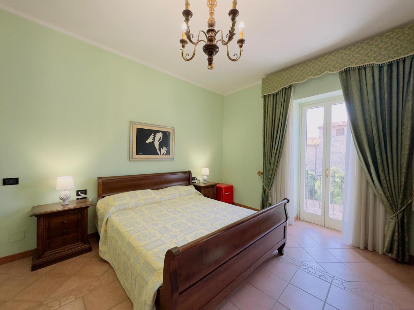 Casa Pepe - Fondi Vertice Rooms Luaran gambar